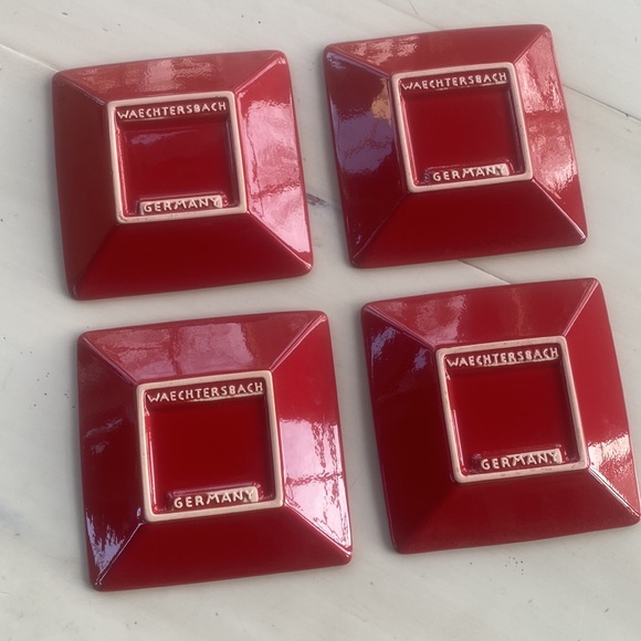 Waechtersbach Square Salad Plate ** Set of 4 ** Gently used ** Cherry Red - Picture 5 of 7